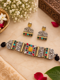 Traditional Dual Tone Choker Necklace Set – Multicolor & Pink