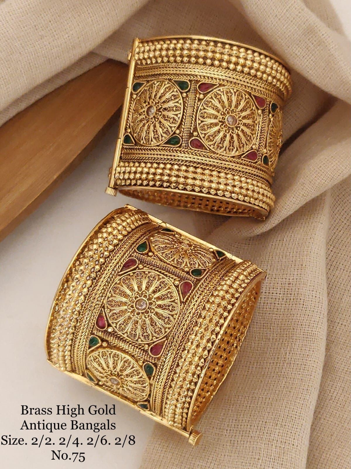 Antique Gold Openable Kadas